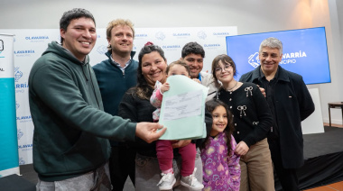 Más familias de Olavarría avanzan en la escrituración de sus viviendas