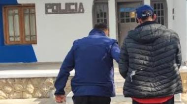 Una confrontación familiar terminó con dos hombres aprehendidos, uno tenía un cuchillo