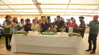 Recalde celebró un nuevo aniversario con una gran fiesta popular