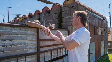 Wesner anunció la segunda etapa de la obra de cloacas en el barrio Hipólito Yrigoyen