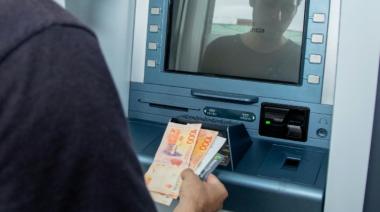 Dos de cada tres argentinos se quedan sin dinero antes del día 20