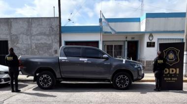 Recuperaron en la vía pública una Toyota Hilux robada en Lomas de Zamora
