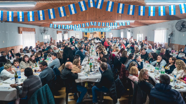 Con un gran festejo popular y tradicional Espigas celebró un nuevo aniversario