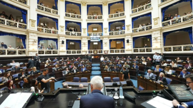 Aprobaron la Ley Ema contra el acoso digital en los colegios y prohibieron celulares en los secundarios
