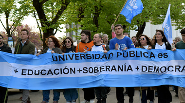 Universidades: comienzan dos semanas de paros y marchas por mejores salarios