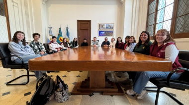 Wesner recibió a alumnos que competirán en las Olimpiadas Argentinas de Química