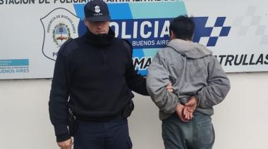 Lo agarraron infraganti: detuvieron a un hombre tras robar dinero de la caja de una cafetería