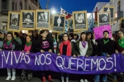 #3J: marchan en Olavarría al grito de "Ni una Menos"