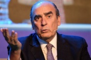El Gobierno rechaza devaluar y dice que no es un problema el déficit de cuenta corriente