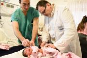 La historia de Samira, la niña con mielomeningocele operada en el Garrahan antes de nacer