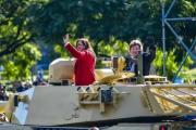 La motosierra alcanzó al desfile militar del 9 de Julio, que este año no se realizará