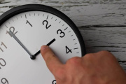 La Cámara de Diputados aprobó un proyecto para que el país cambie el huso horario en invierno