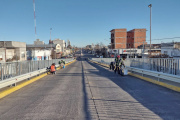Restringen tránsito en el puente de avenida Colón
