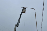 El Municipio avanza con la colocación de nueva luminaria LED en el Parque Industrial I