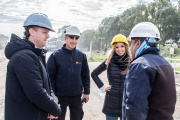 El intendente Wesner visitó Galasur y Bolsas Olavarría junto a la diputada Julia Strada