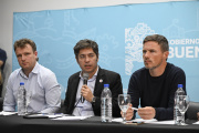 Kicillof se reunió con productores, comerciantes y representantes gremiales