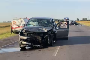 Brutal choque frontal dejó como saldo un muerto y tres heridos