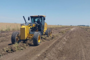 El Municipio realizó trabajos de alteo y mantenimiento en la traza vial rural