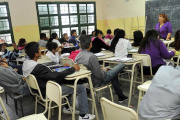 Más de un millón de estudiantes bonaerenses ya están en las aulas