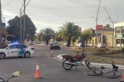 Un hospitalizado tras siniestro vial entre una moto y una bicicleta