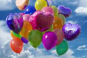 “Corazones Espinados” impulsa una suelta de globos con la comunidad