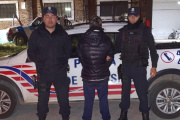 Dos personas demoradas, equinos retenidos y actas por arrojo de residuos