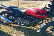 Robaron una moto de un garaje y la encontraron escondida entre pastizales