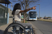 Personas con discapacidad podrán viajar en colectivos y trenes sin presentar el CUD