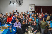 Color, baile y diversión en un concurrido Encuentro para Personas Mayores