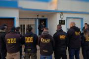 Allanaron tres domicilios en Olavarría por una investigación por grooming