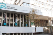 El Gobierno de Kicillof defiende el traspaso de los aportes de Anses al IPS
