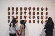 Gran convocatoria en la muestra “Máscaras, Música Congelada” de Alfredo Iriarte