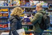 Entre el bolsillo y la pantalla: cómo compra el consumidor en este Día de la Niñez