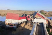 Trágico choque en cadena en la Ruta 51:  cuatro camiones involucrados, un muerto y tres heridos graves