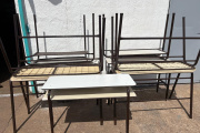 Personas privadas de libertad de la Unidad 30 restauraron mobiliario para una escuela de General Alvear