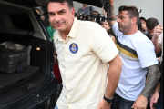 Flávio Bolsonaro huyó a Estados Unidos y solicitará asilo a Trump