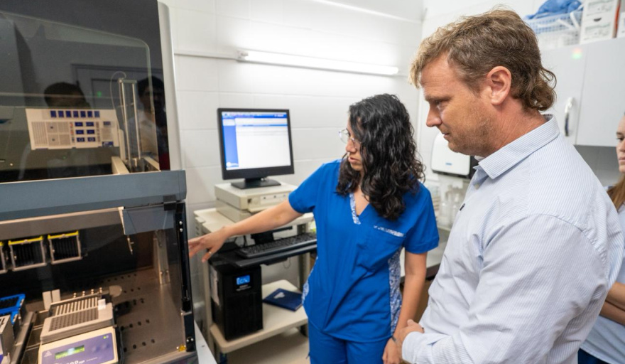 Se presentó el nuevo equipamiento de última generación del Laboratorio de Biología Molecular del Hospital Municipal