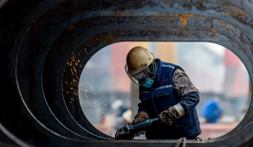 La actividad económica cayó 2,6% en febrero, mayor retroceso mensual desde diciembre de 2023