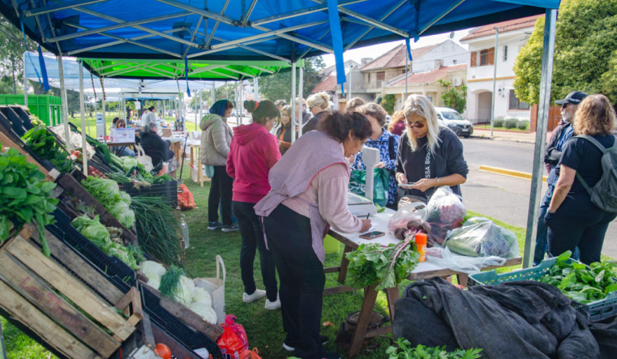 Con descuentos con Cuenta DNI, este miércoles se realizará una nueva feria de “Mercados Bonaerenses”