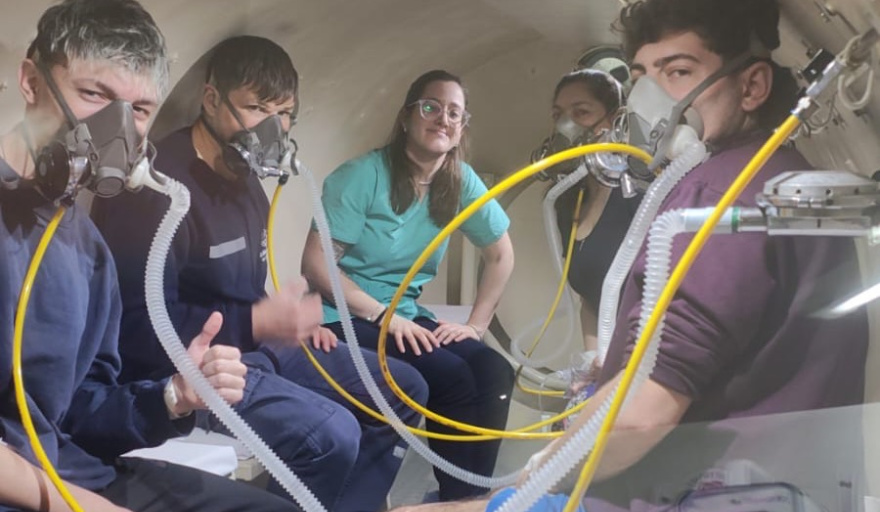 Una familia se encuentra estable tras ser tratada por intoxicación con monóxido de carbono en la Cámara Hiperbárica